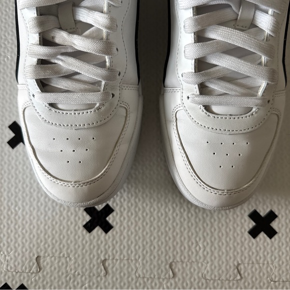 Puma Skye women’s softfoam White and Black platform Sneakers - Picture 2 of 7